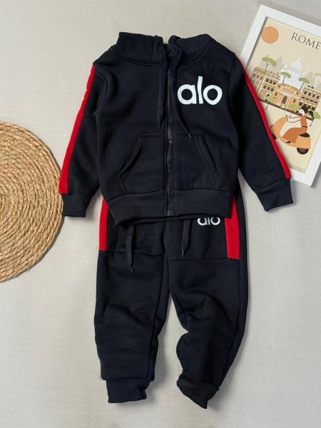 اسود و احمر